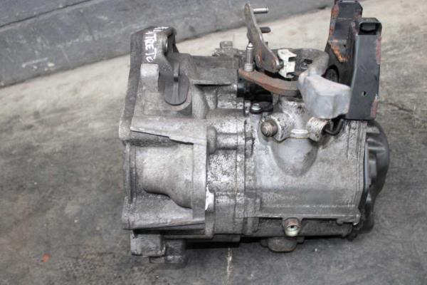 BOITE DE VITESSE VW / SEAT / SKODA 1.4TDI AVEC ENTRETOISE ( 5VITESSES) - Vue 2